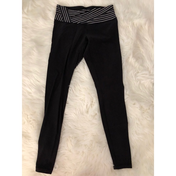 lululemon athletica Pants - Lululemon Wunder Under Reversible Leggings